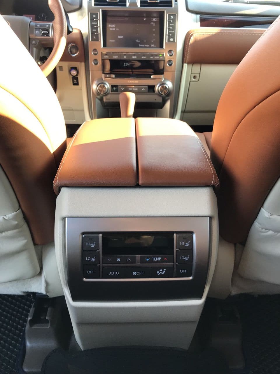 2014 Lexus GX 460 — Miniatură 18