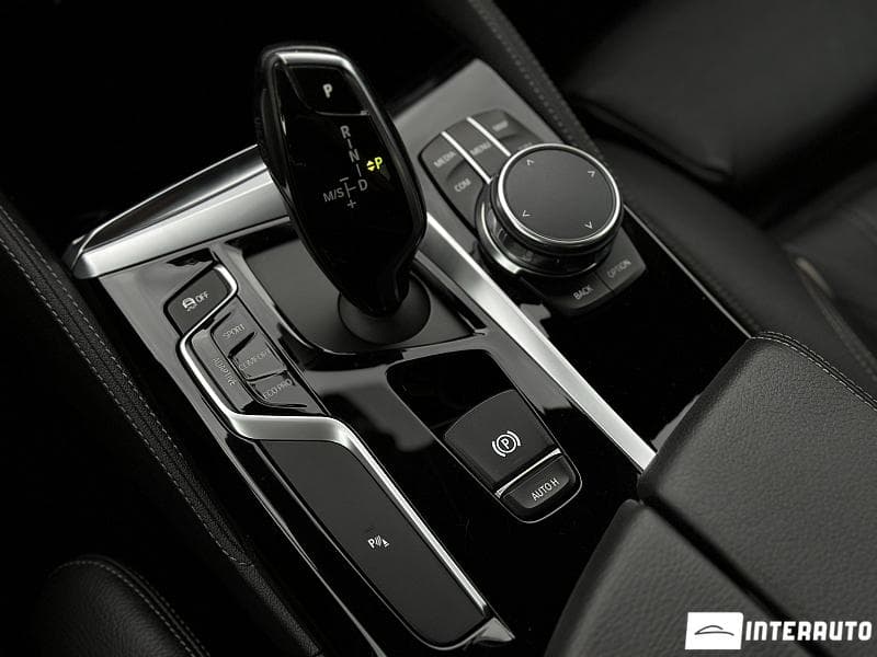 2017 BMW 520 — Miniatură 21