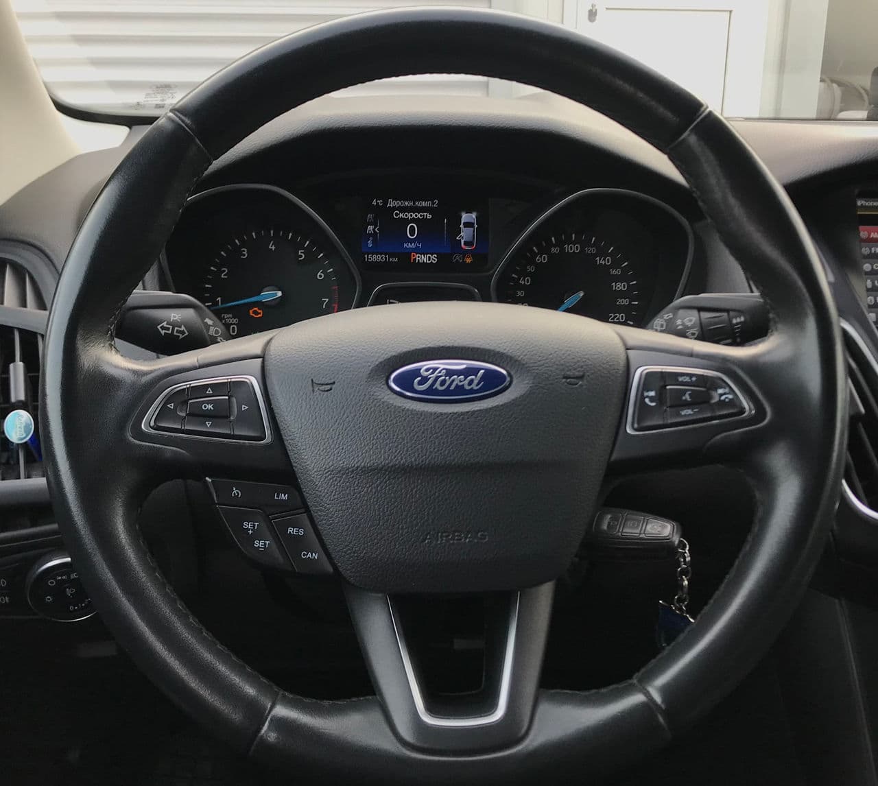 2016 Ford Focus — Miniatură 10