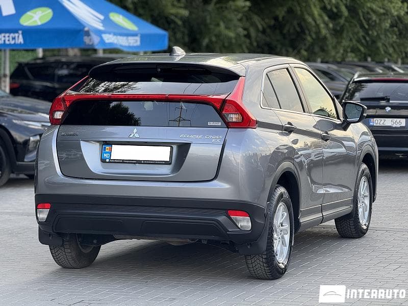 2018 Mitsubishi Eclipse Cross — Miniatură 2