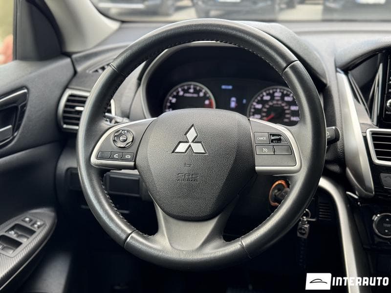 2018 Mitsubishi Eclipse Cross — Miniatură 9