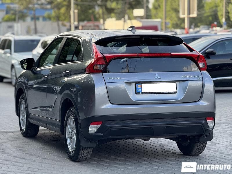 2018 Mitsubishi Eclipse Cross — Miniatură 4