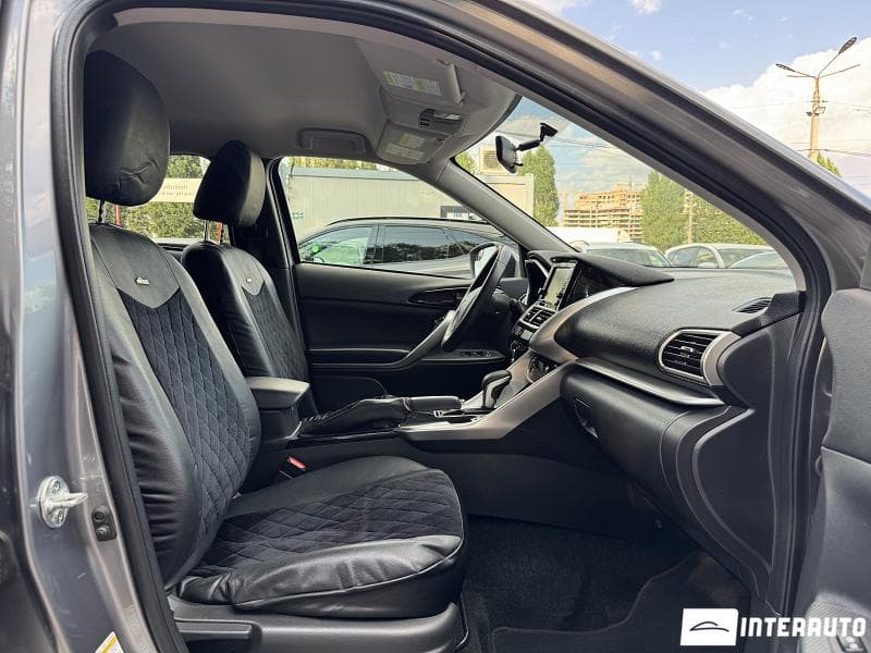 2018 Mitsubishi Eclipse Cross — Miniatură 15