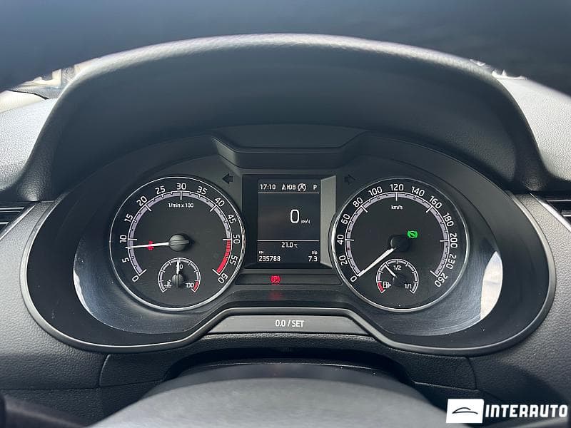 2017 Skoda Octavia — Miniatură 10