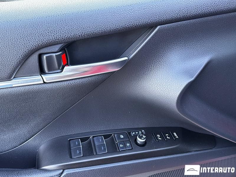 2021 Toyota Camry — Miniatură 16