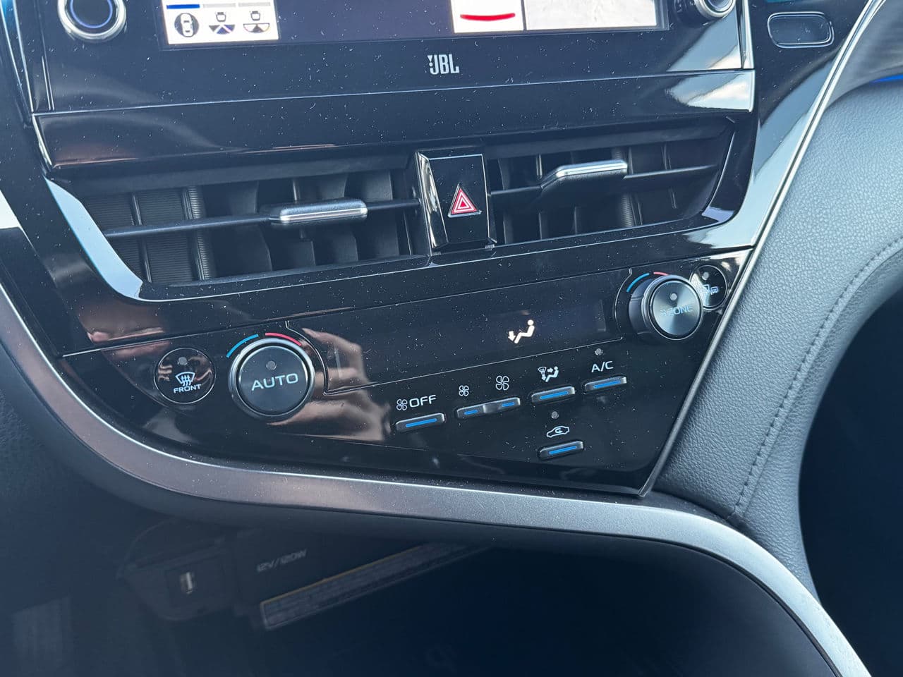 2021 Toyota Camry — Miniatură 13