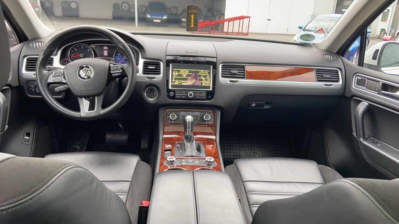 2013 Volkswagen Touareg — Miniatură 7