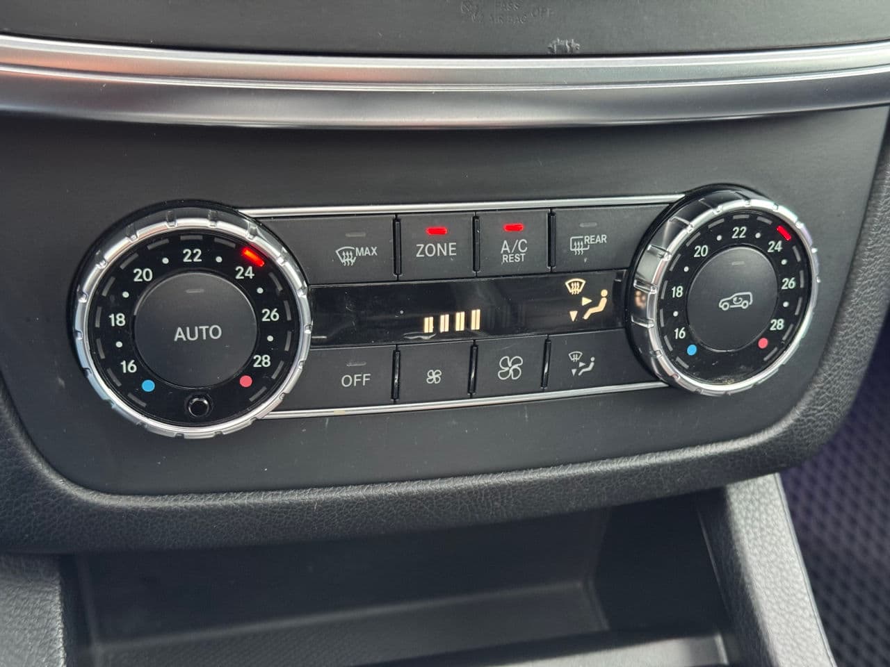 2012 Mercedes ML 250 — Miniatură 12