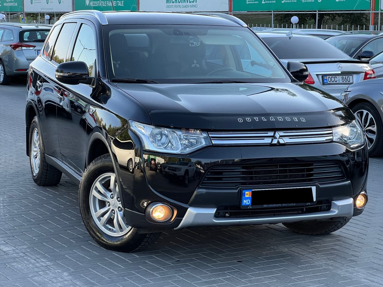 2014 Mitsubishi Outlander — Miniatură 3