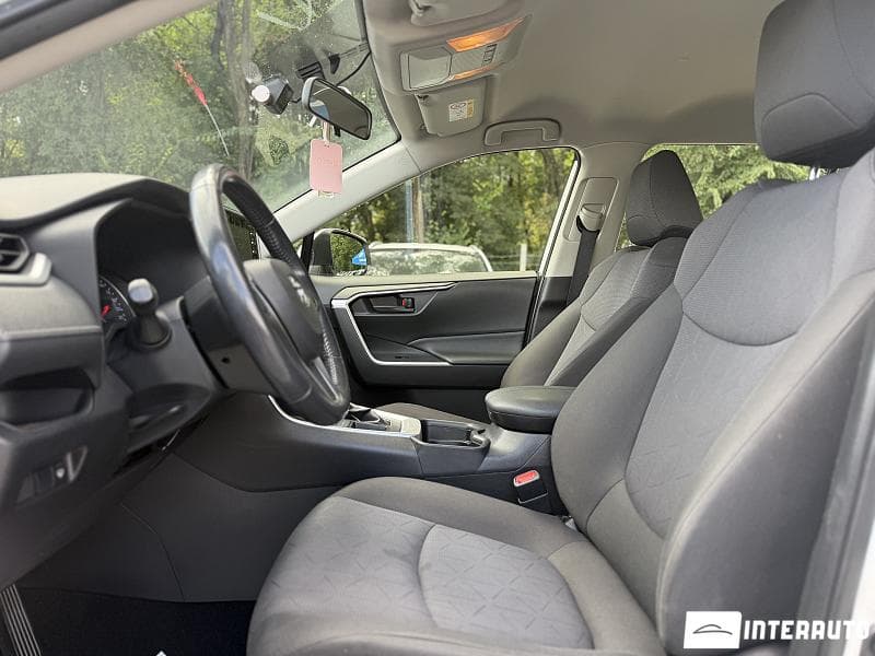 2020 Toyota Rav-4 — Miniatură 5