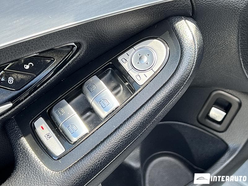 2015 Mercedes C 180 — Miniatură 15