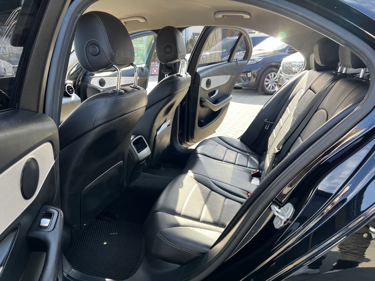2015 Mercedes C 180 — Miniatură 12