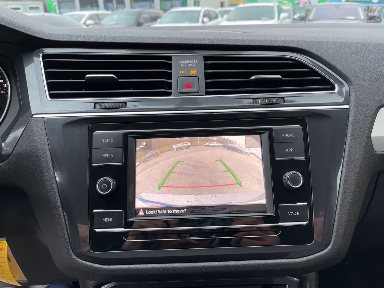 2020 Volkswagen Tiguan — Miniatură 11
