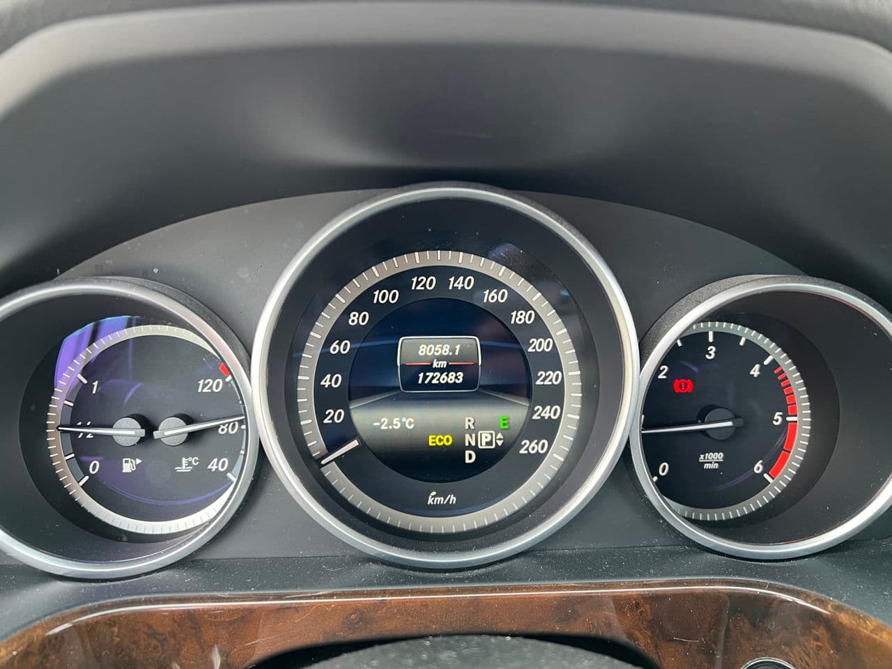 2013 Mercedes E 220 — Miniatură 9