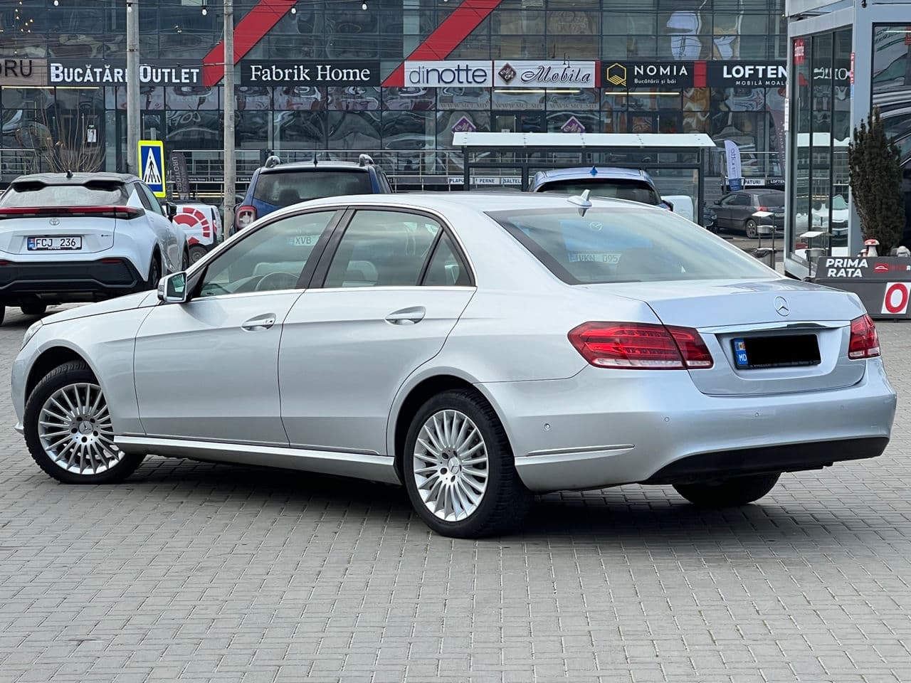 2013 Mercedes E 220 — Miniatură 4