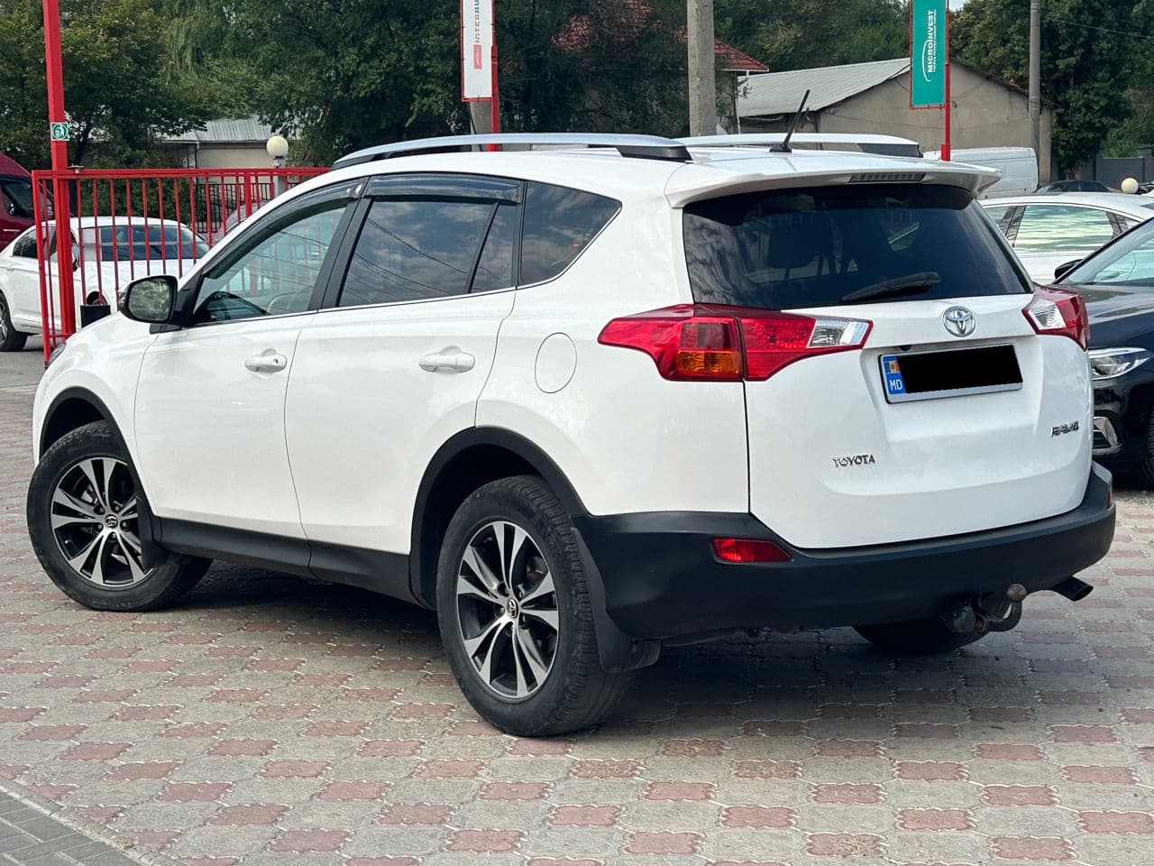 Toyota Rav-4 2015 — Миниатюра 3