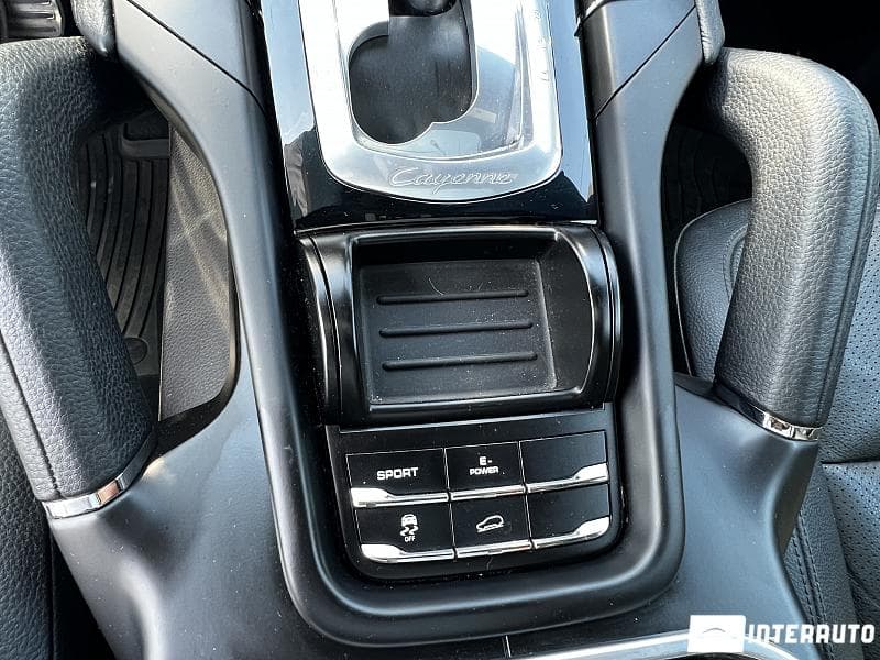 2014 Porsche Cayenne S Hybrid — Miniatură 14