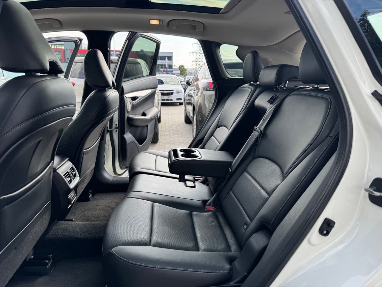 2019 Infiniti QX50 — Miniatură 14