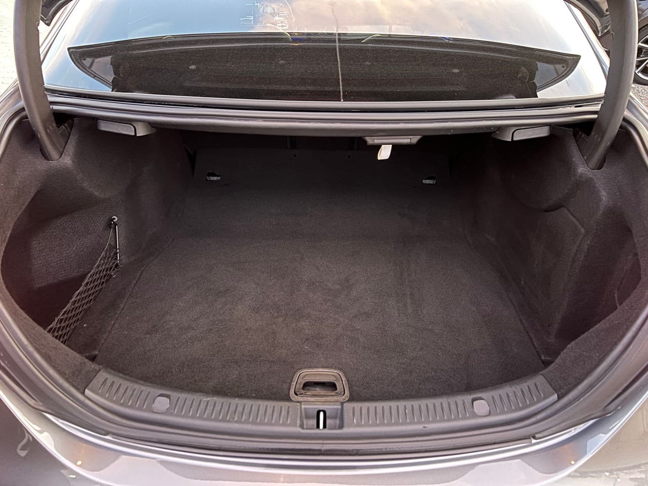 2016 Mercedes E 220 — Miniatură 23