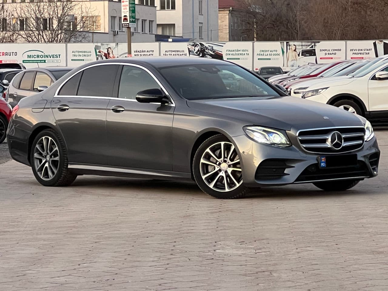 2016 Mercedes E 220 — Miniatură 4