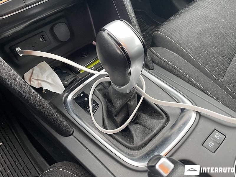 2016 Renault Megane — Miniatură 19