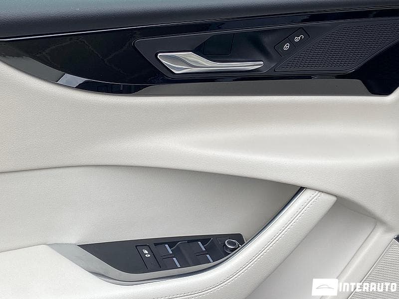 2020 Jaguar XE — Miniatură 7