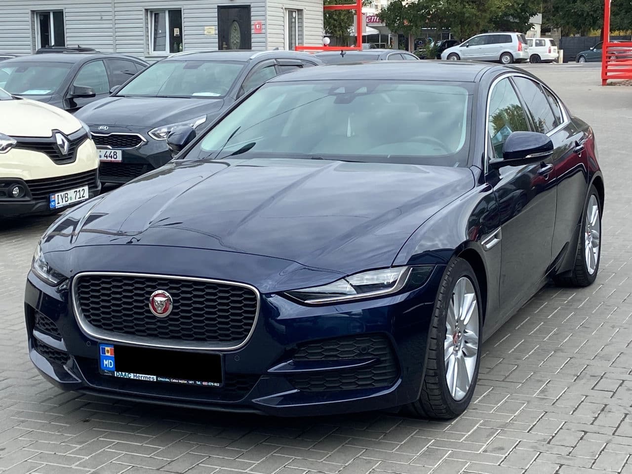 Jaguar XE