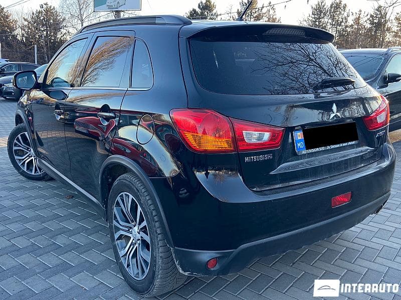 2016 Mitsubishi ASX — Miniatură 3