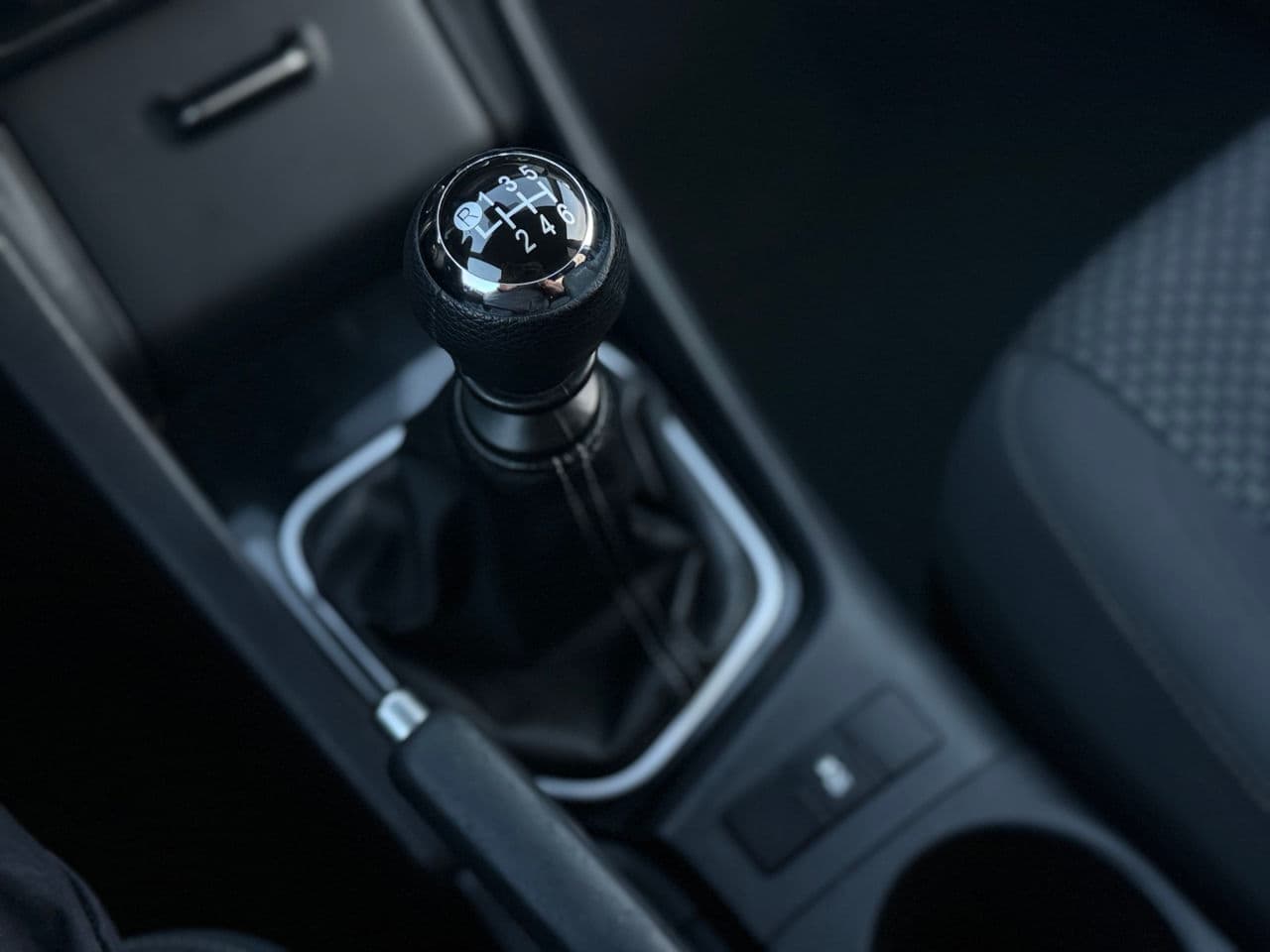 Toyota Corolla 2016 — Миниатюра 12