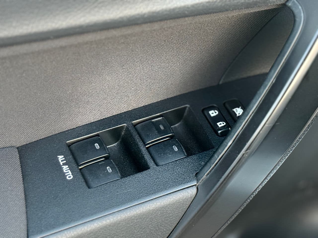 Toyota Corolla 2016 — Миниатюра 5