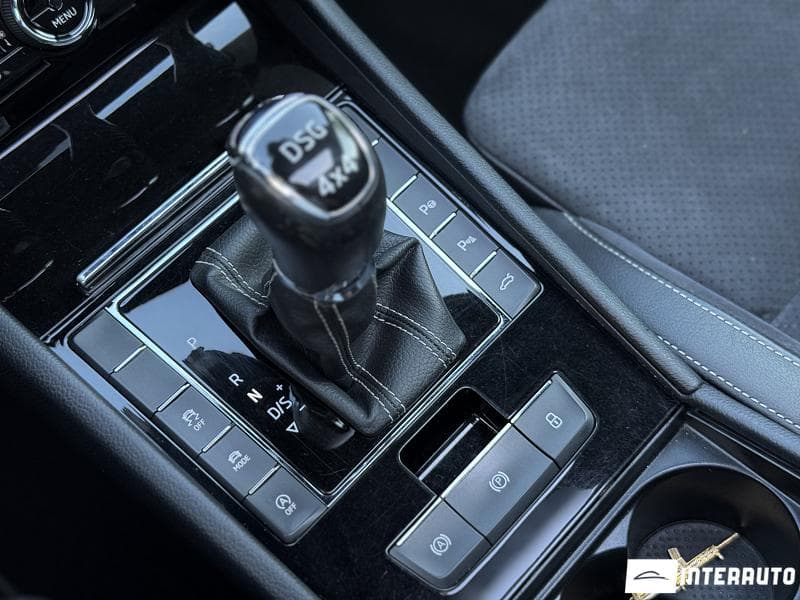 2018 Skoda Superb — Miniatură 18