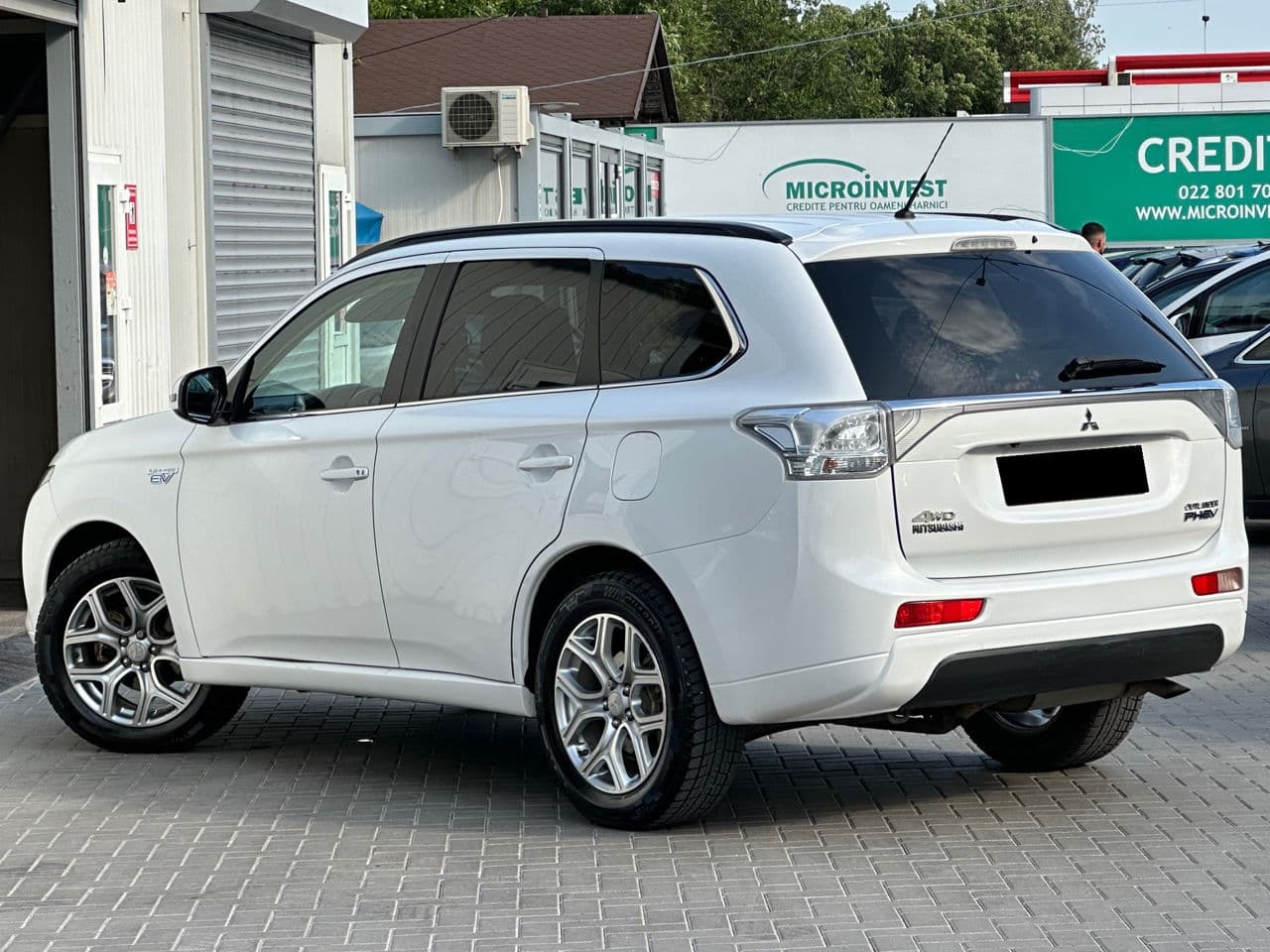 2013 Mitsubishi Outlander — Miniatură 2
