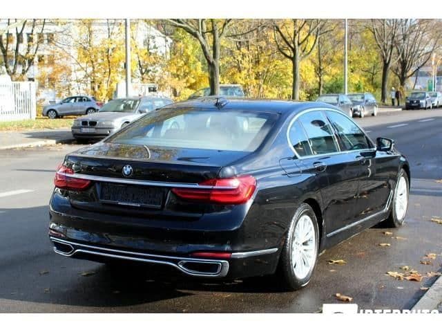 BMW 740 2016 — Миниатюра 3