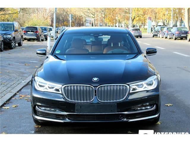 BMW 740 2016 — Миниатюра 2