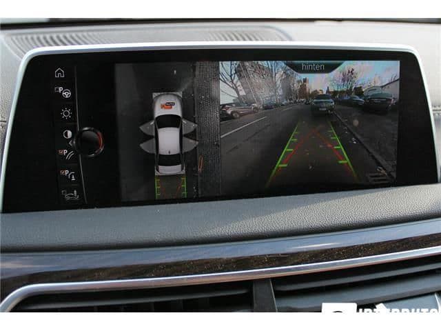 BMW 740 2016 — Миниатюра 6