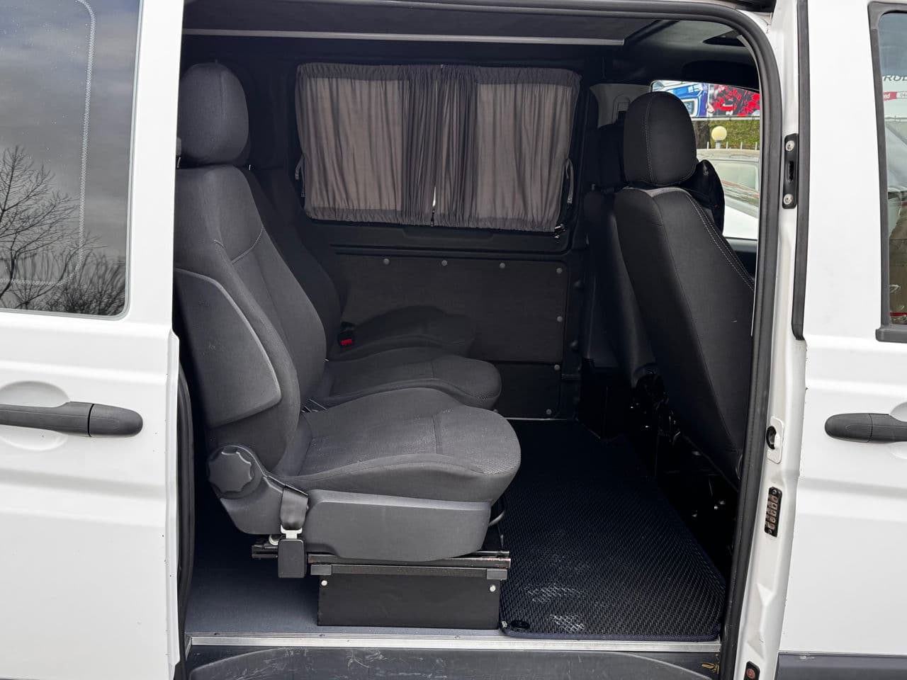 2011 Mercedes Vito — Miniatură 13