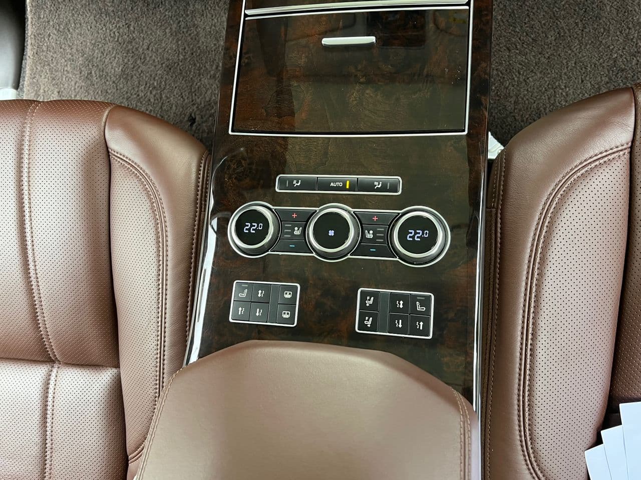 2014 Land Rover Range Rover Vogue — Miniatură 14