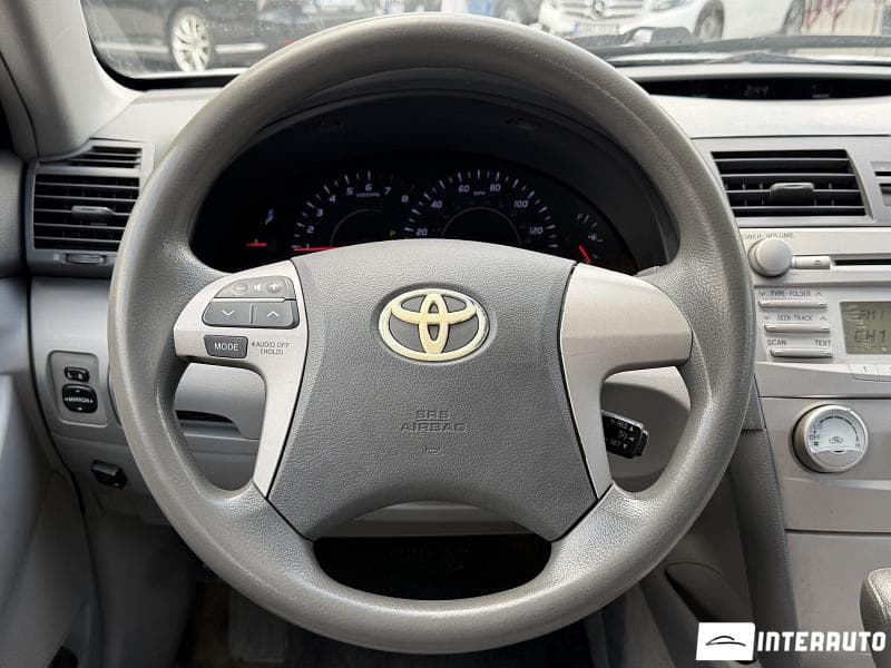2010 Toyota Camry — Miniatură 7