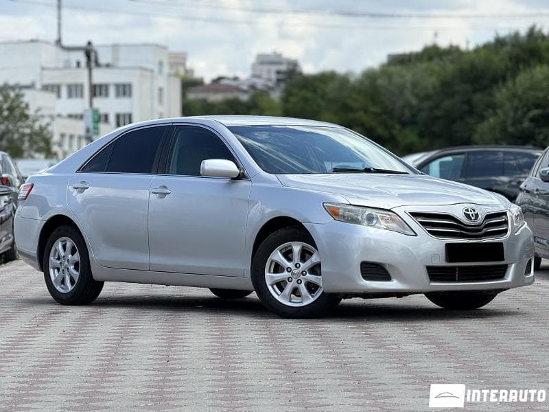 2010 Toyota Camry — Miniatură 4