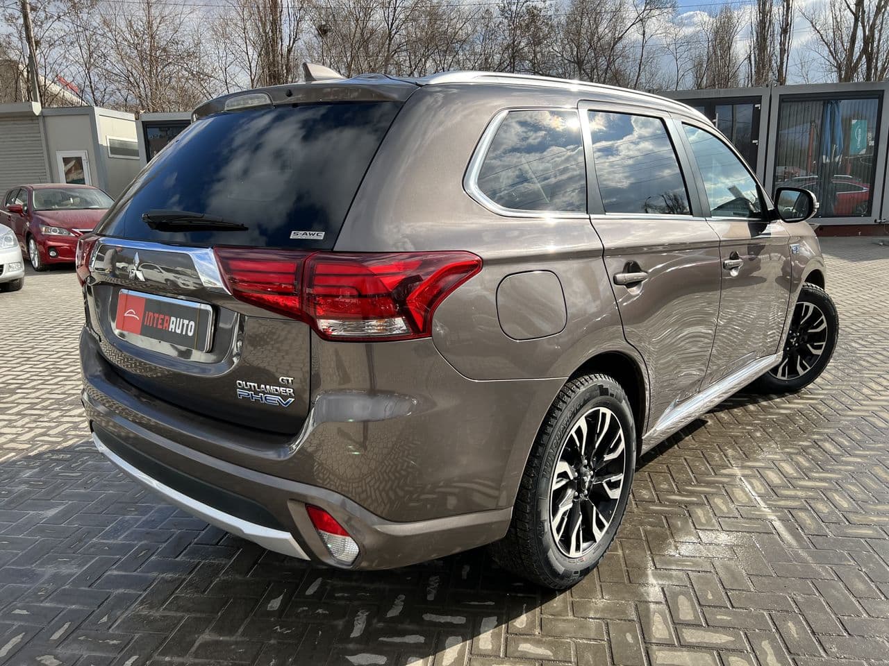 2018 Mitsubishi Outlander — Miniatură 2