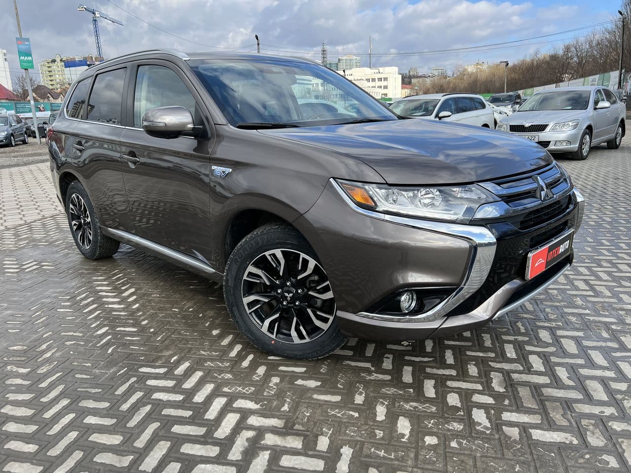 2018 Mitsubishi Outlander — Miniatură 4