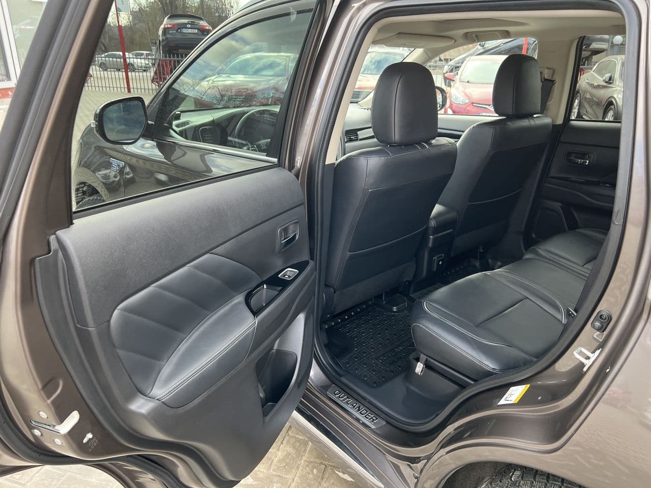 2018 Mitsubishi Outlander — Miniatură 17