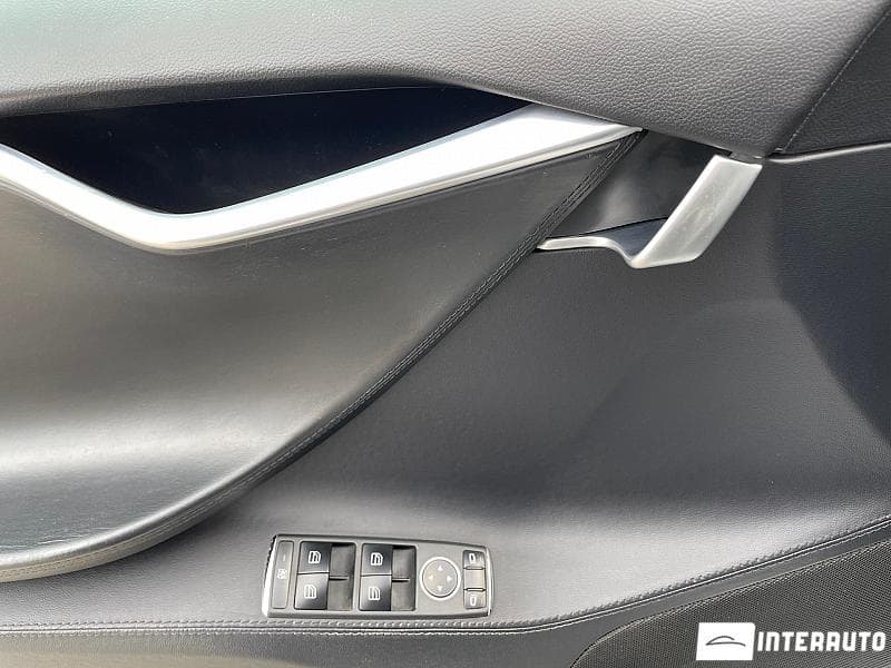 2013 Tesla Model S — Miniatură 15