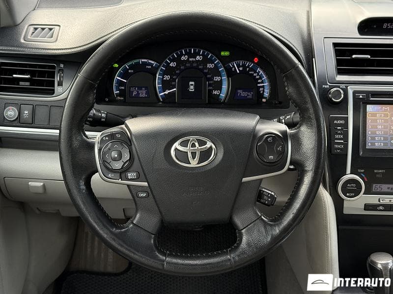 2011 Toyota Camry — Miniatură 10