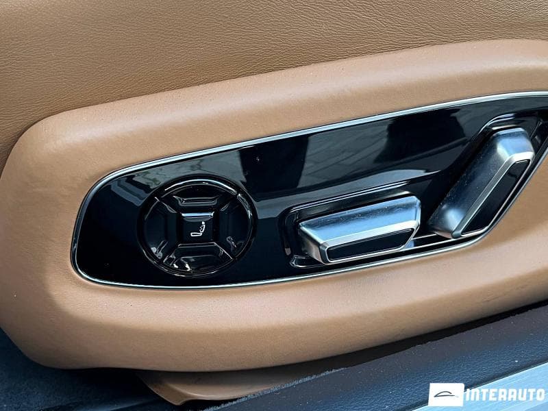 2020 Audi S8 — Miniatură 20