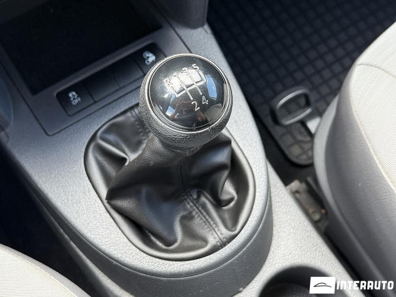 2012 Volkswagen Caddy — Miniatură 12