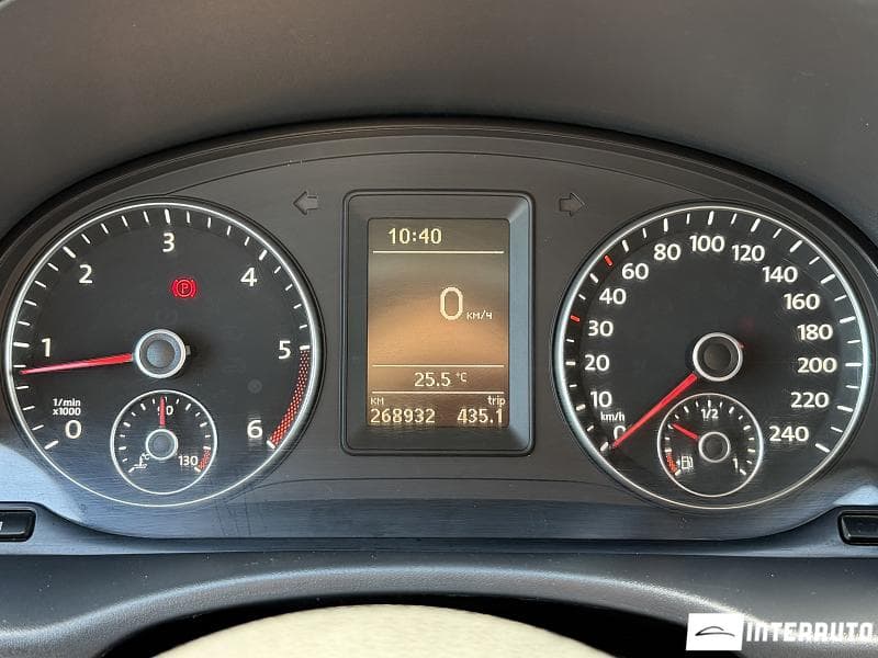 2012 Volkswagen Caddy — Miniatură 10