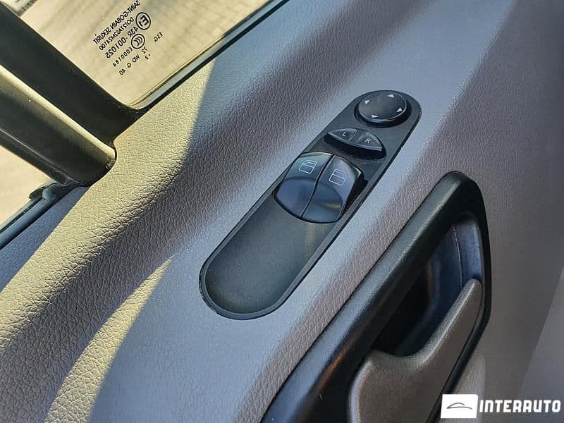2012 Mercedes Sprinter — Miniatură 11