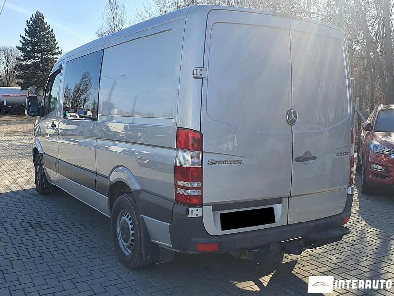 2012 Mercedes Sprinter — Miniatură 4