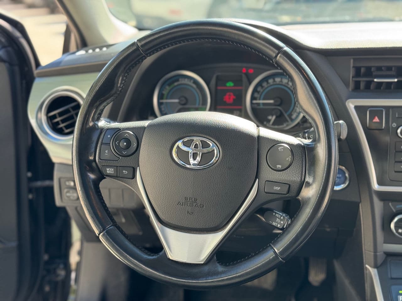 Toyota Auris 2014 — Миниатюра 7